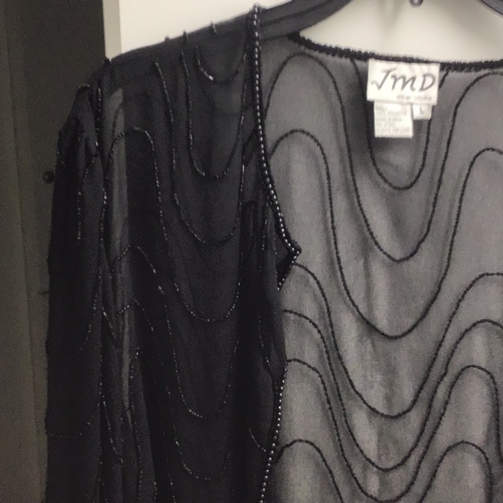 JMD BLACK SEQUINED TOP OPEN WITH ONE HOOK ON TOP. - Picture 3 of 14